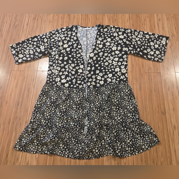 NWOT Maurices Floral Black and White Jacket - Picture 1 of 9